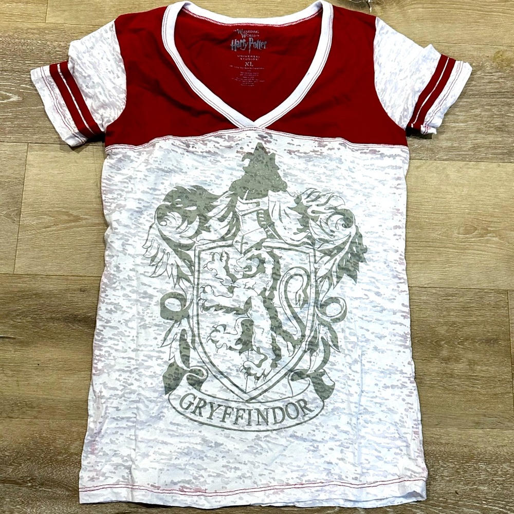 Harry Potter Gryffindor Tshirt XL
